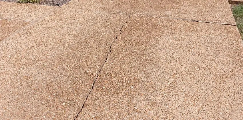 Concrete Crack Repair in St. Louis, MO